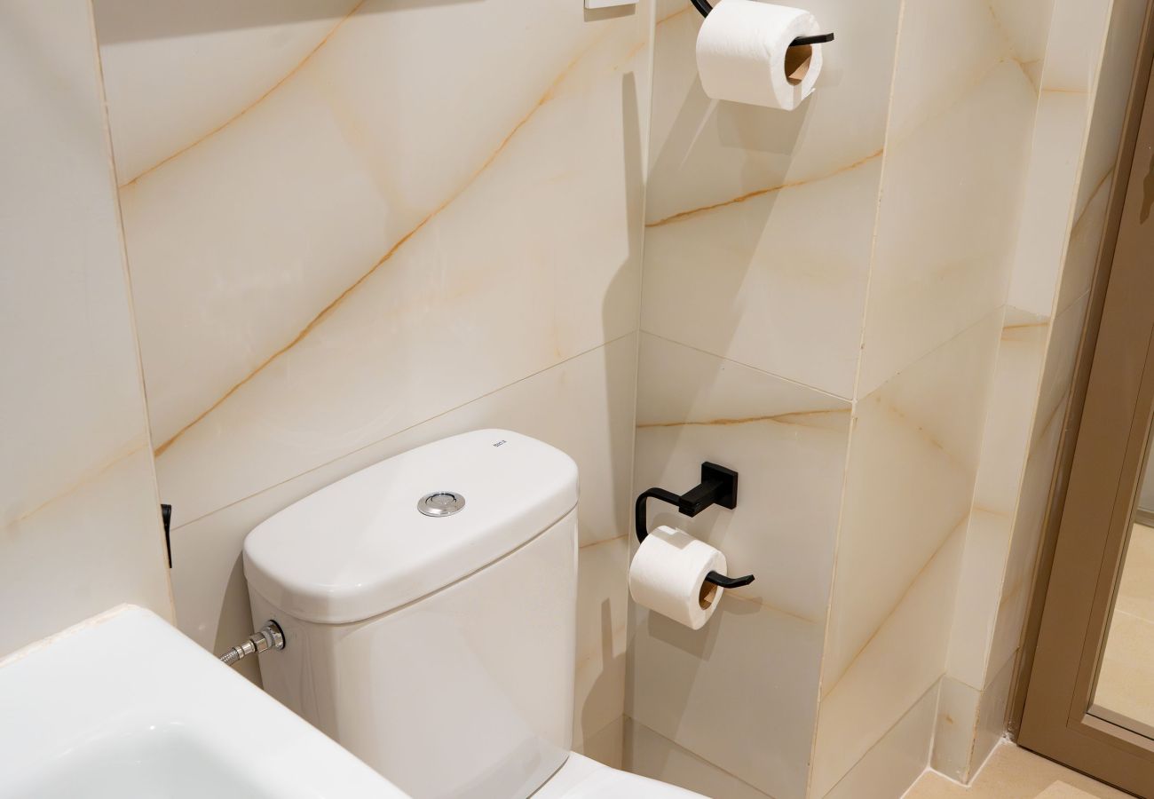 Apartment in Tanger - Casa Verdi avec Terrasse 1 Chambre Salon